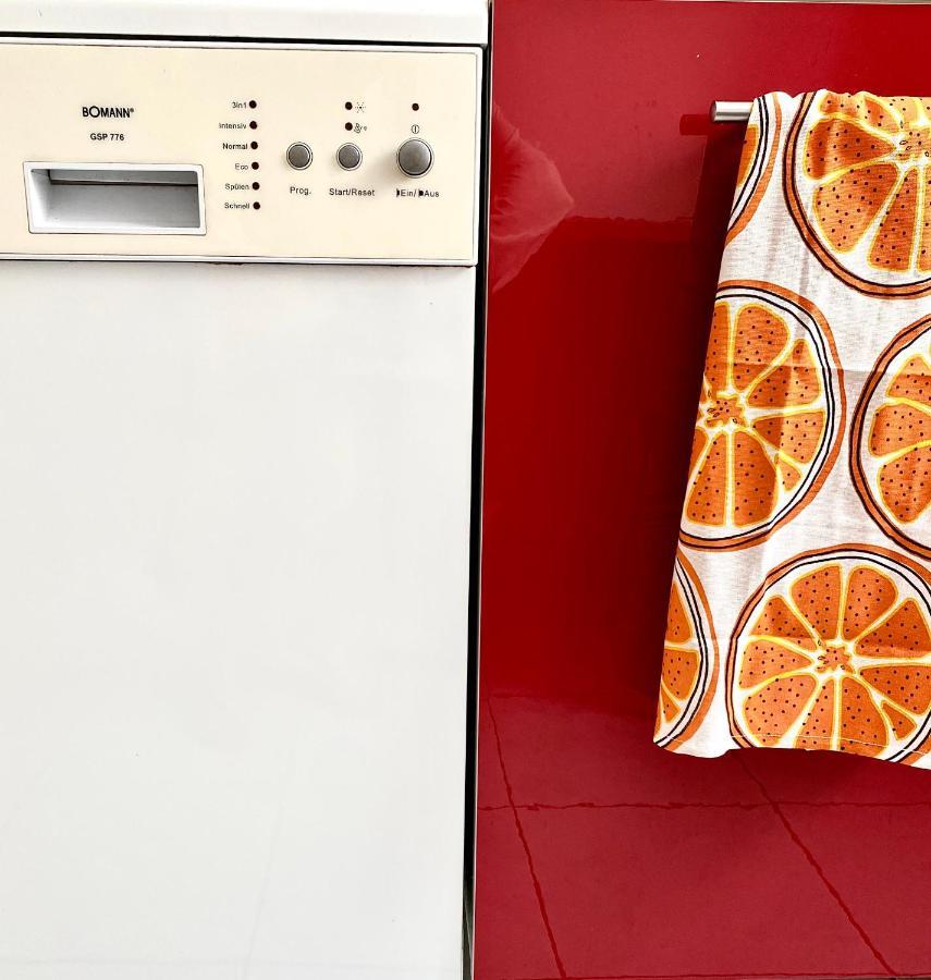 Stay In Aux, Feel At Home ! 2 Room Apartment Central Incl All You Need For 4 Person, 24H Check In, Pkw Parking Only Augsburg Exteriör bild